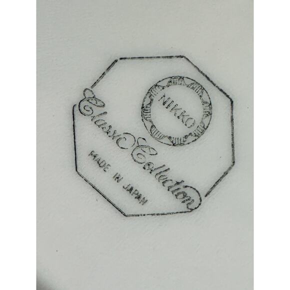 Nikko Japan Christmastime Retired Two Tier Octagon Serving Tray w/Handle-in Box! - Picture 7 of 7